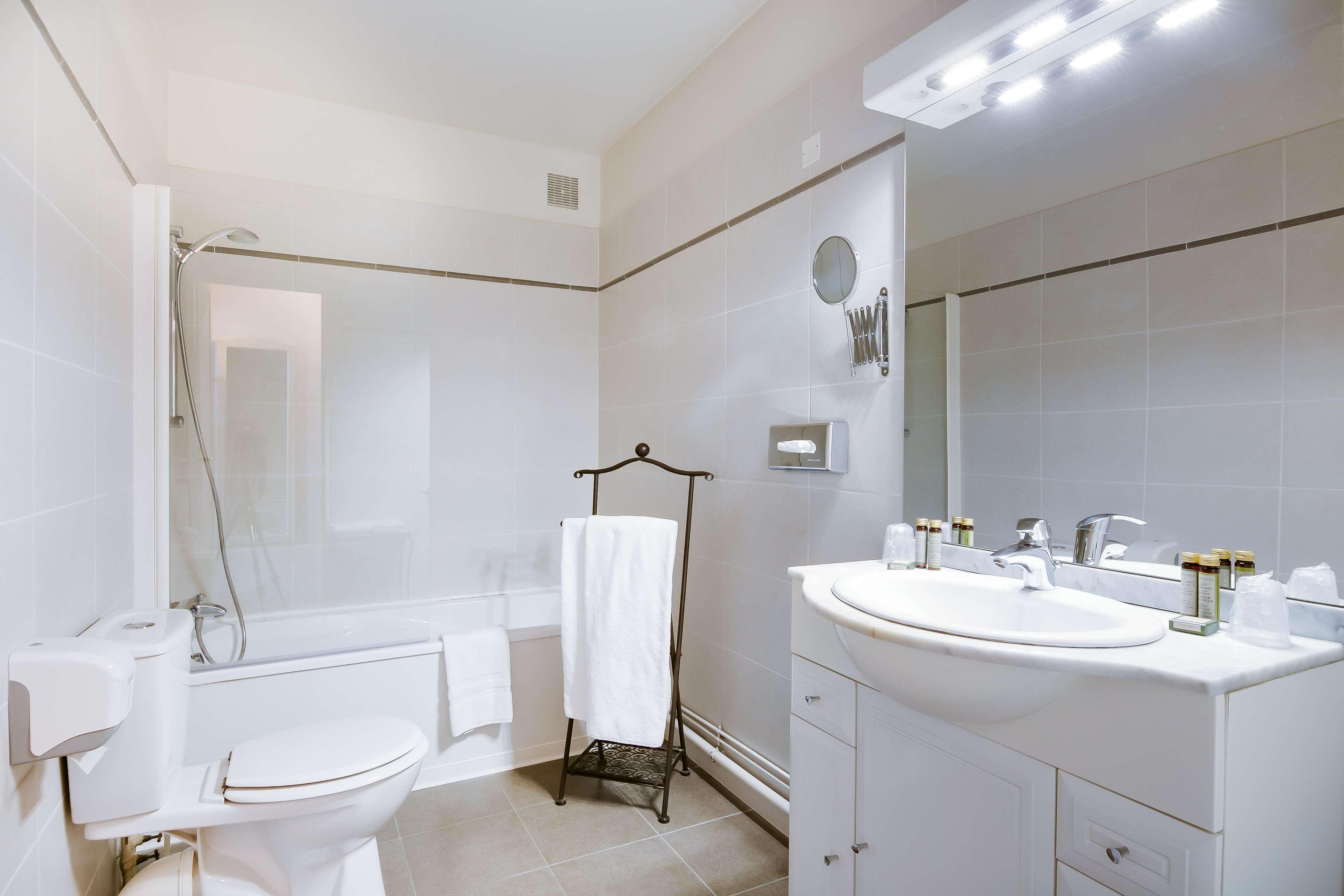 Hotel Le Maxime - Best Western Signature Collection Auxerre Exterior foto