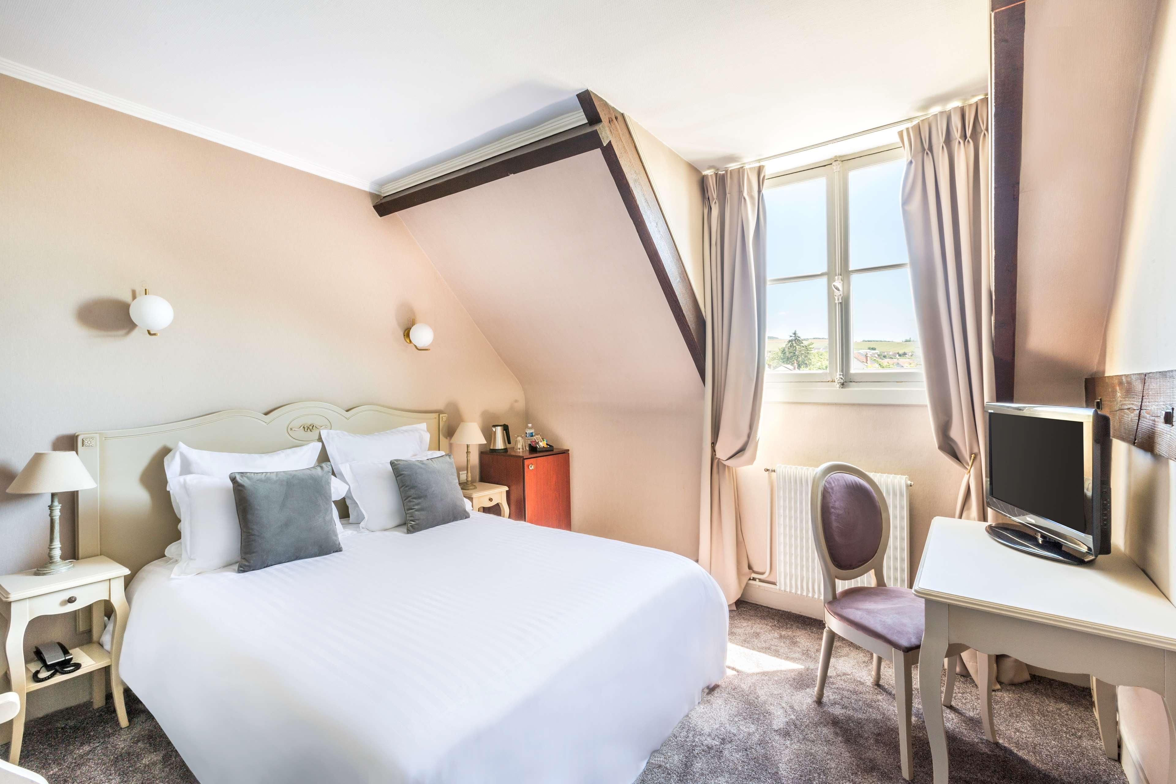 Hotel Le Maxime - Best Western Signature Collection Auxerre Exterior foto