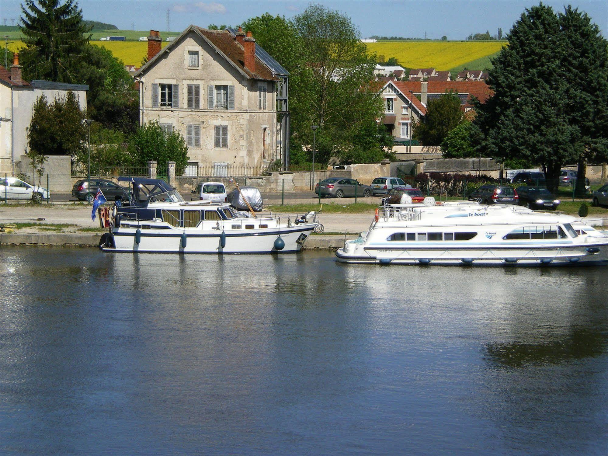 Hotel Le Maxime - Best Western Signature Collection Auxerre Exterior foto